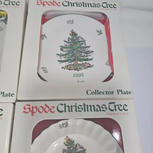 Spode Christmas Tree Collector Plates. Set Of 4. 1990-1993 - Picture 5 of 6